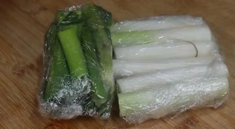 冬季如何储存大葱 教你3个好方法，大葱不黄不烂不空心 