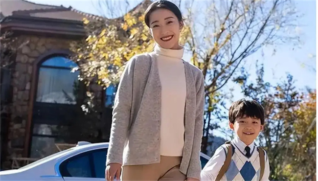爱打扮和不爱打扮的妈养出来的娃有啥不同吗 