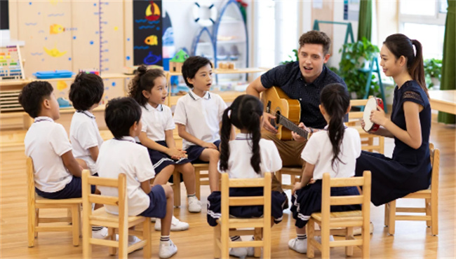 孩子去私立幼儿园好吗 
