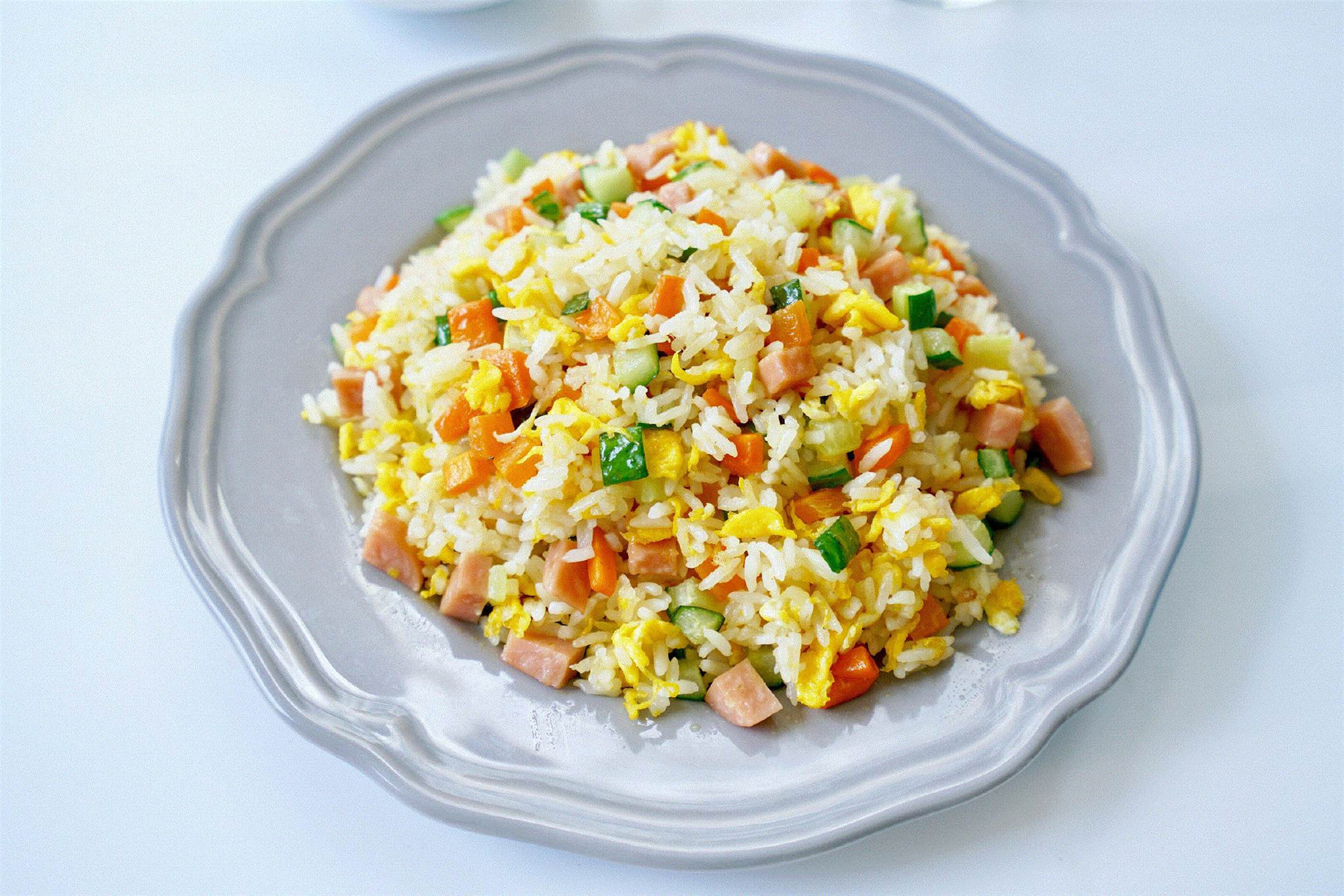 扬州炒饭的做法 扬州炒饭怎么做才好吃 