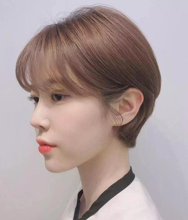 韩国一个很火的短头发,人气超高的韩式发型推荐