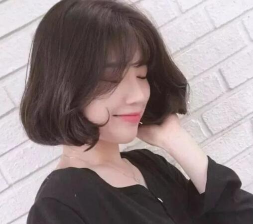 韩式发型女中短发烫图片