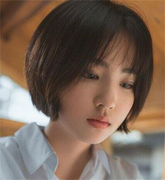 2021韩式短发发型女图片,秋季必火的短发发型