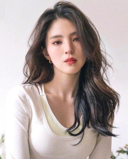 韩国女星发型中长发 女星同款发型真的美绝了